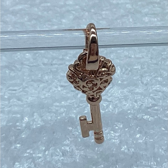 Pandora Rose ™,” Rose Regal Key Pendant ”  ALE-R  Dangle Charm #387725 B55-9 - Picture 1 of 4